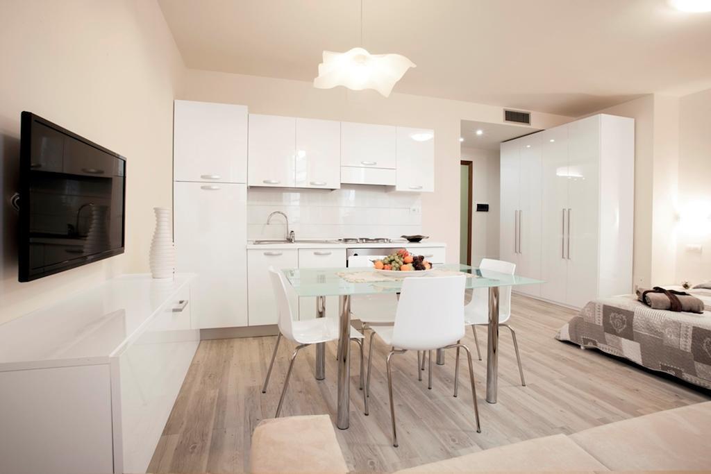 Residence Ferrucci Πράτο Δωμάτιο φωτογραφία