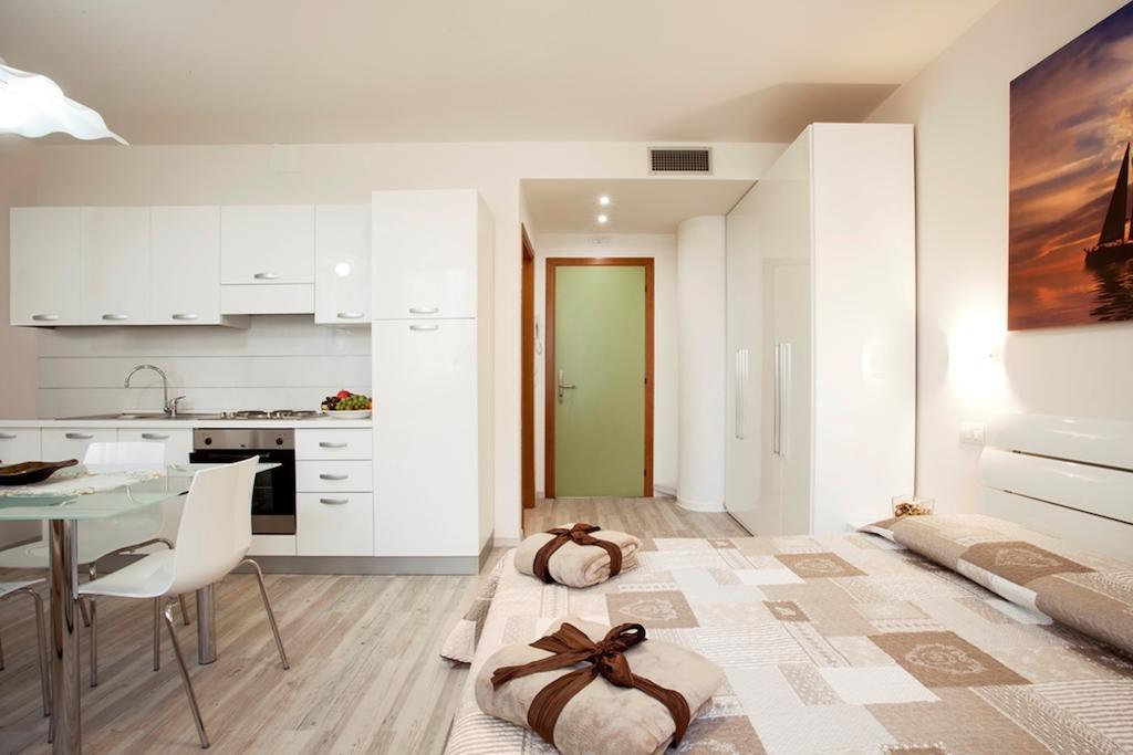 Residence Ferrucci Πράτο Δωμάτιο φωτογραφία